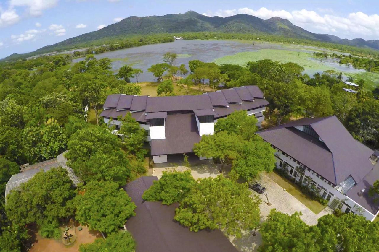 Grand Tamarind Lake Kataragama Εξωτερικό φωτογραφία