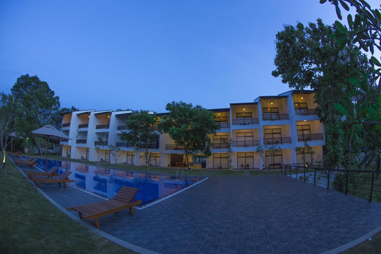 Grand Tamarind Lake Kataragama Εξωτερικό φωτογραφία