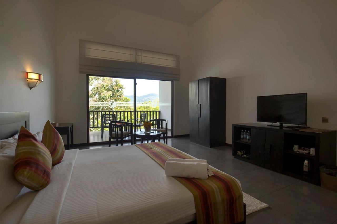 Grand Tamarind Lake Kataragama Εξωτερικό φωτογραφία