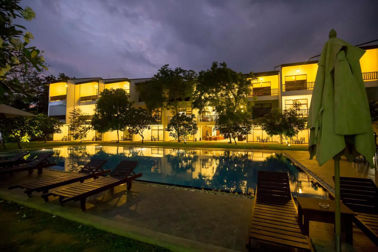 Grand Tamarind Lake Kataragama Εξωτερικό φωτογραφία