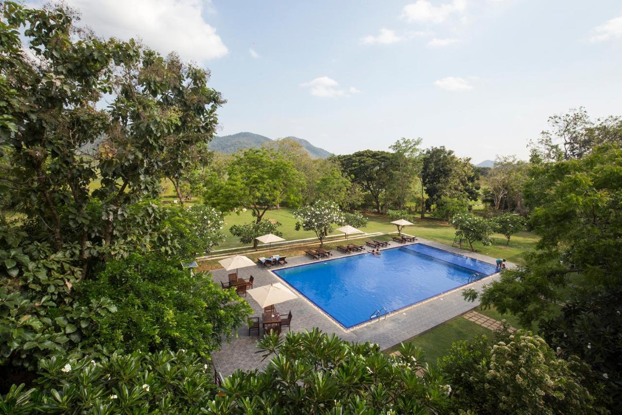 Grand Tamarind Lake Kataragama Εξωτερικό φωτογραφία