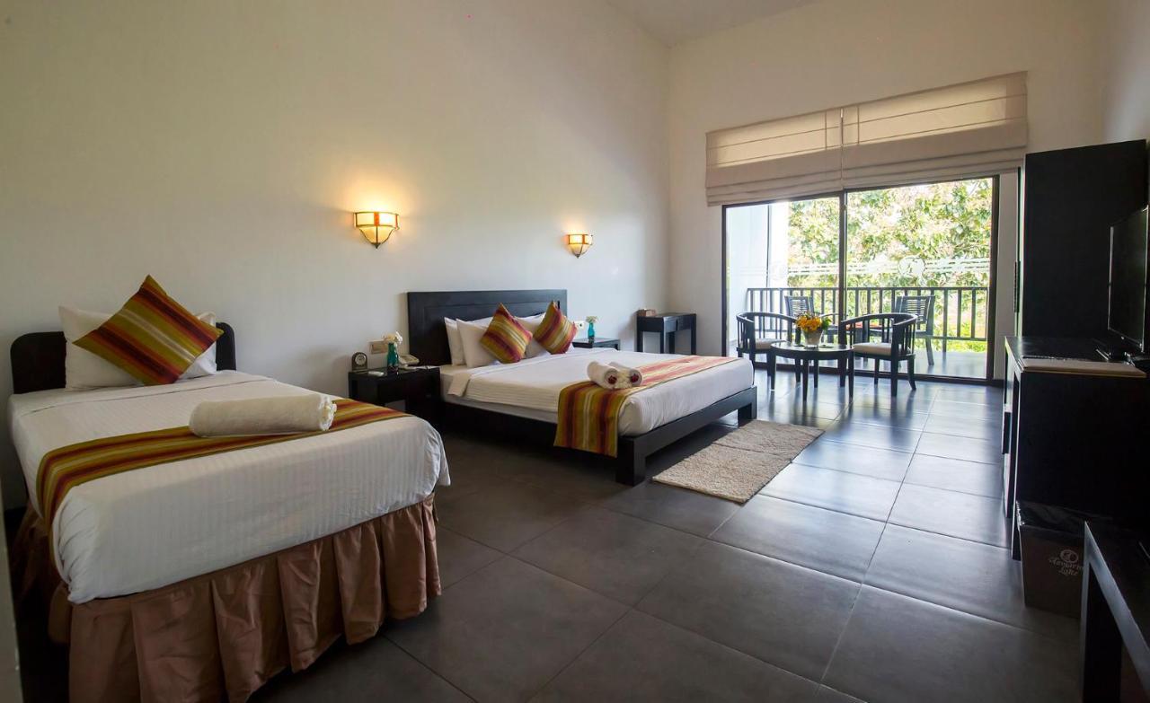 Grand Tamarind Lake Kataragama Εξωτερικό φωτογραφία