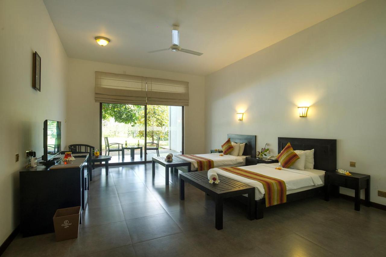 Grand Tamarind Lake Kataragama Εξωτερικό φωτογραφία